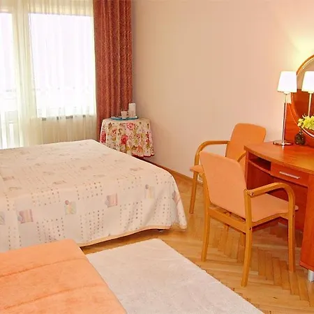 Hotel Europa 2*